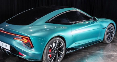 MG推出Cyber性感電動(dòng)轎跑車(chē)概念車(chē) 引領(lǐng)電動(dòng)汽車(chē)設(shè)計(jì)新風(fēng)潮